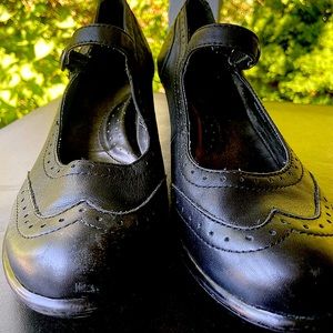 Black BOC pumps with strap